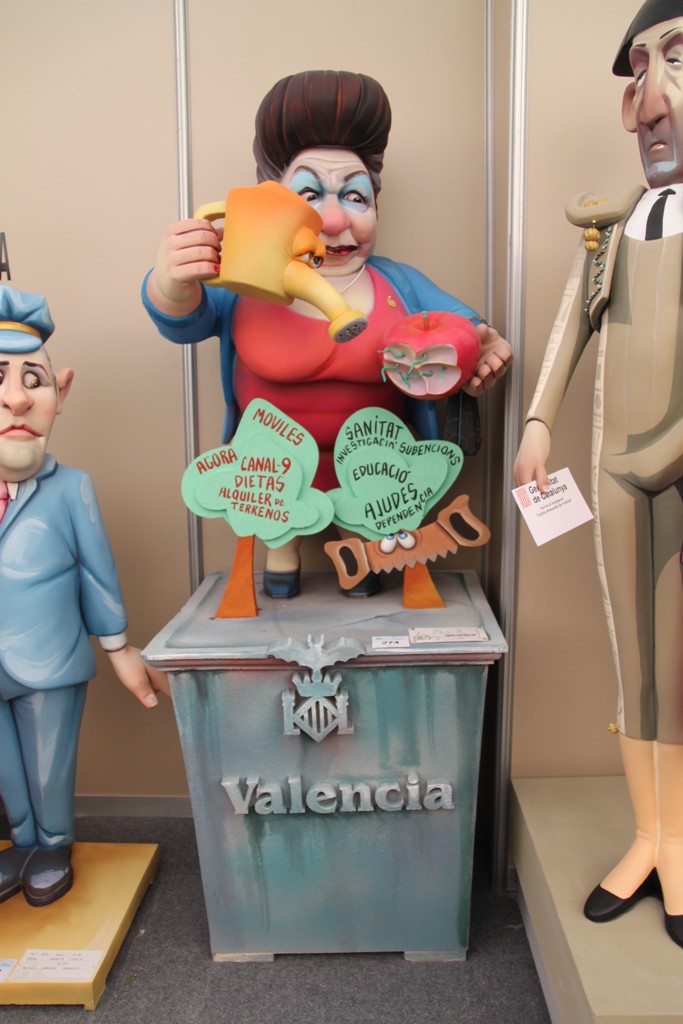 Totfalles: Plaça de la Tenda